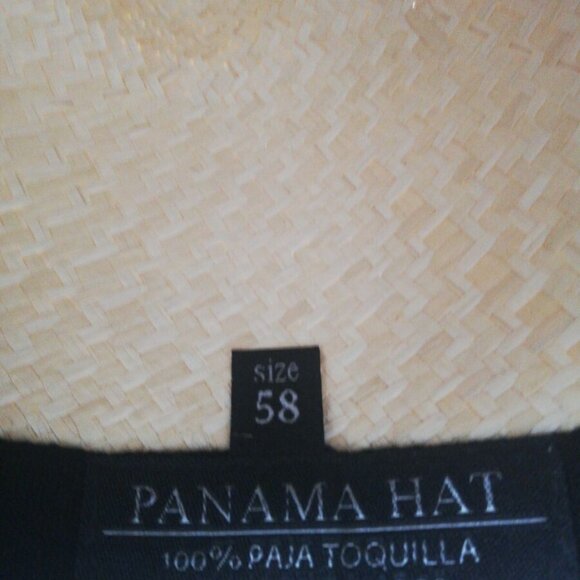 Genuine Ecuador Panama Hat - 100% Toquilla Straw, Medium  GENUINE ECUADOR HAT \